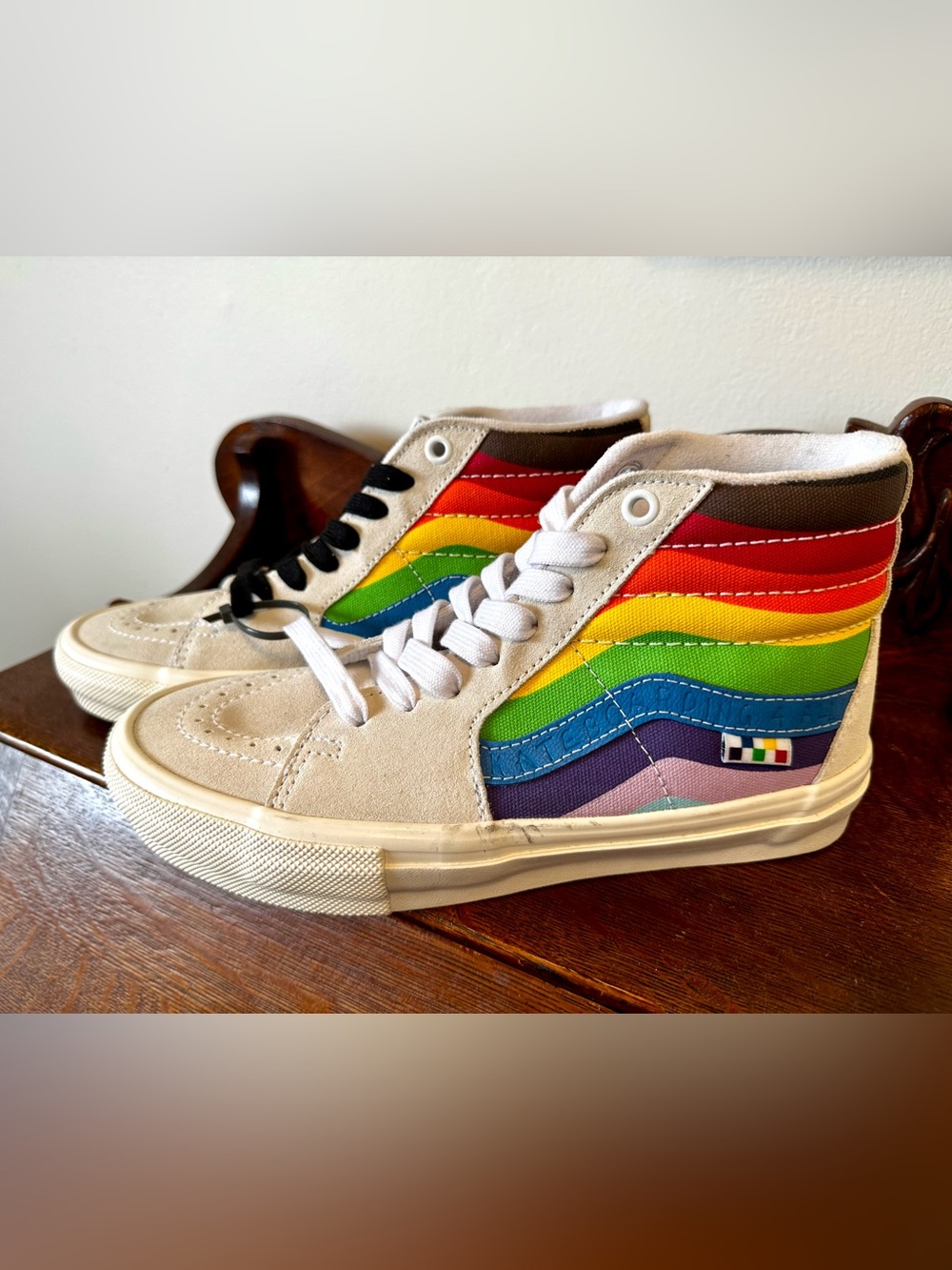 Vans Skate Sk8-Hi Pride White Rainbow High Top Sneakers Mens 5.5 Womens 7